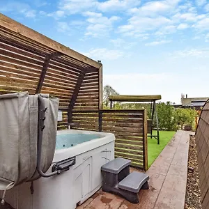 Peacock Glamping East Bridgford