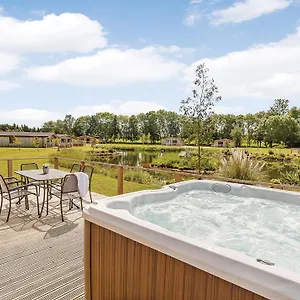  Holiday park Cedar Retreats United Kingdom
